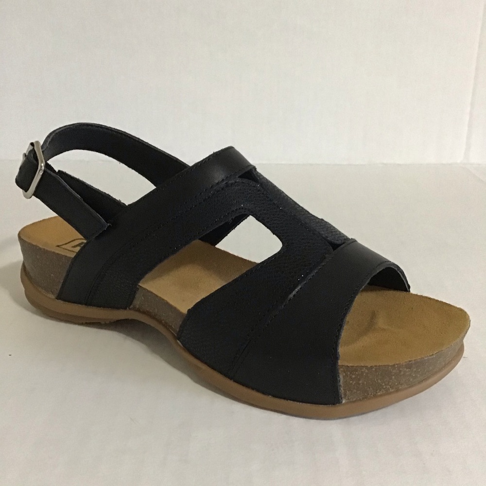 Women’s Strappy Sandals | Propet Phlox Black Two-toned upper | Size 7.5 M